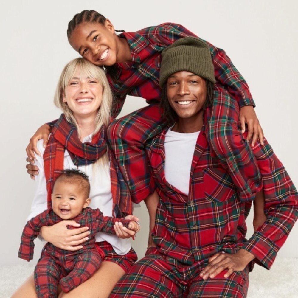 Old Navy 2-Piece Set Built-In Flex Flannel Utility Pocket Shirt Red Tartan Plaid